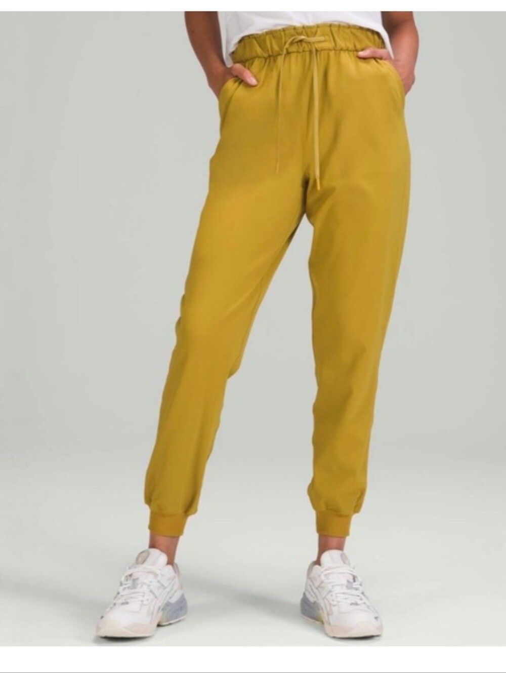 Lululemon | Stretch High Rise Jogger Full Length in Auric Gold Size 18